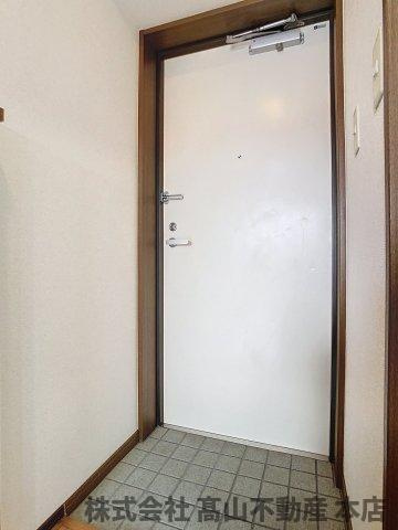 アルベール石丸の玄関