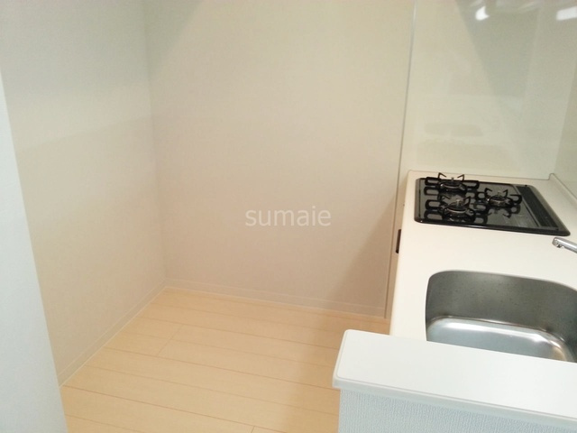 プリマステラのキッチン|食器棚や冷蔵庫を置くスペースもあります☆