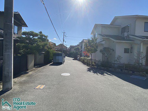 静市市原町　建築条件付 土地の前面道路含む現地写真