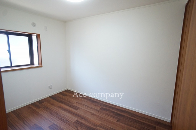 【子供部屋】 | 鶴見区鶴見1丁目 | 【3階：洋室4.4帖】出窓付きです☆