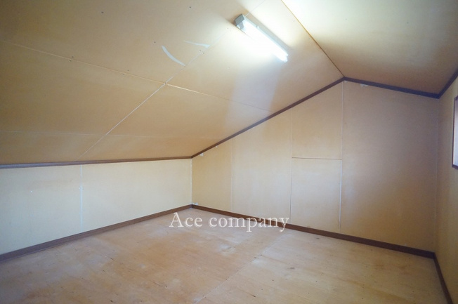 【収納】 | 鶴見区鶴見1丁目 | 【屋根裏収納内】