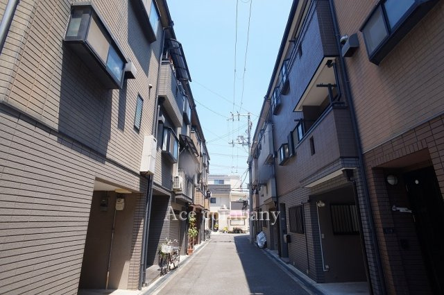 【前面道路含む現地写真】 | 鶴見区鶴見1丁目 | 【前面道路：幅員約4ｍ】