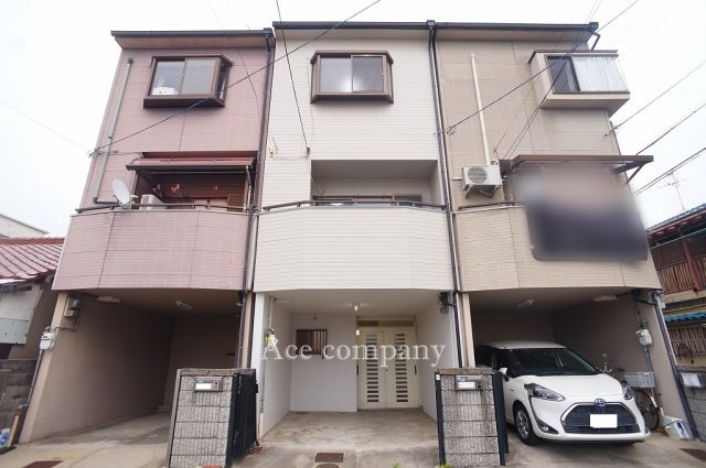 【外観】 | 東大阪市若江南町2丁目 | 小・中学校、安心の徒歩3分圏内です♪
