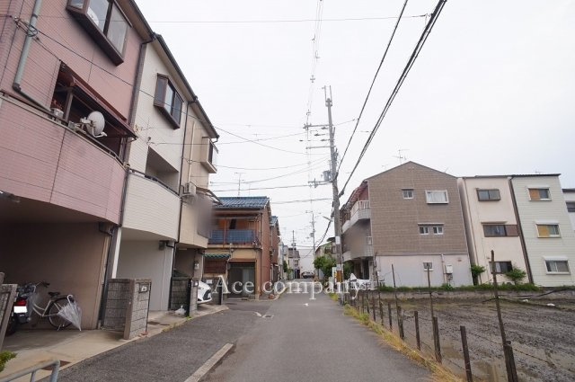 【前面道路含む現地写真】 | 東大阪市若江南町2丁目 | 【前面道路：ゆったり幅員約6ｍ☆（歩道付）】