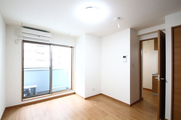 Ｎｅｏ　ｖｉｔａ新小岩の居間・リビング