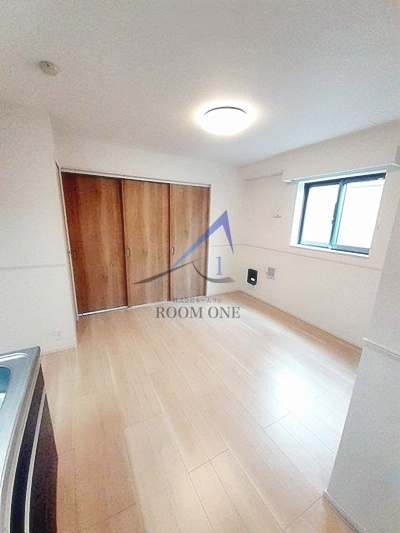 アン　ノ　アン　グランデの居間・リビング|洋室のお部屋です。