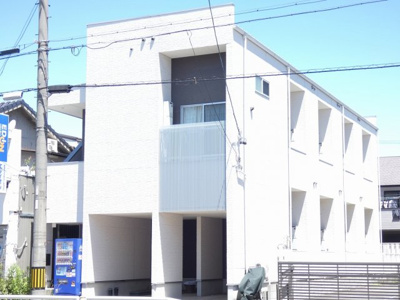 【エントランス】 | エメテラス