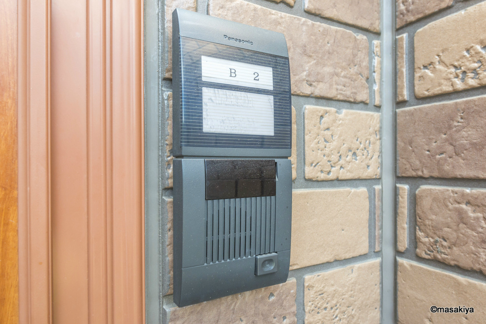 グリーンコート上松の玄関|TVインターホン