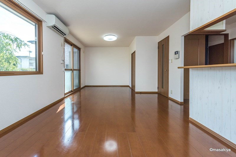 グリーンコート上松の居間・リビング|リビング