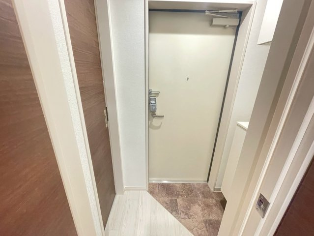 Veil Maison近大前の玄関