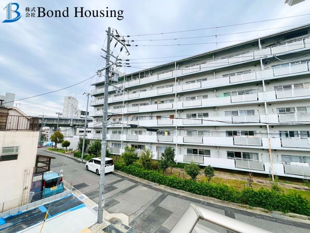 お車並列2台可　東二見全5区画　B号棟の外観