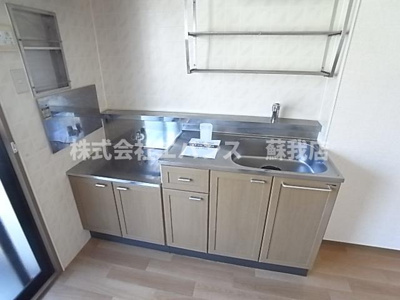 【キッチン】 | ラフィネート葛城 | キッチンです