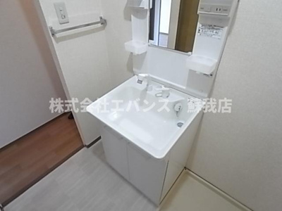 【独立洗面台】 | ラフィネート葛城 | 独立洗面化粧台が付いています