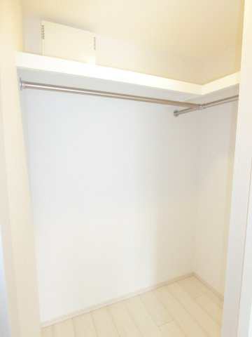 ラティエラ武蔵小杉の収納|別室参考写真です