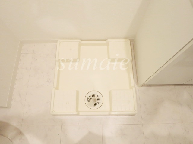 エルフォルテ赤羽西の設備|洗濯機置き場です☆