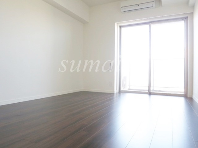 エルフォルテ赤羽西の居間・リビング|シックなカラーのお部屋です☆