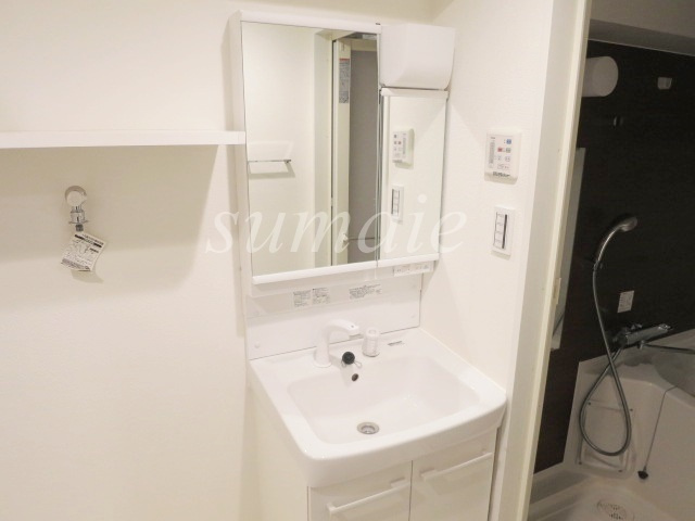 エルフォルテ赤羽西の洗面所|独立洗面台です☆