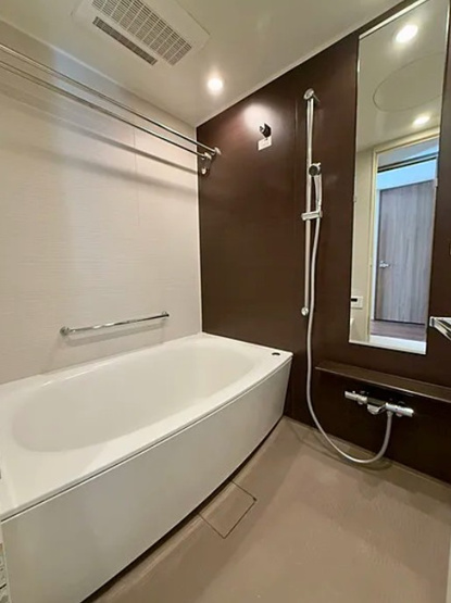 【浴室】 | パークハウス大山 | 浴室暖房換気乾燥機付きのシステムバス採用（ふろ自動・追い焚き機能付き）