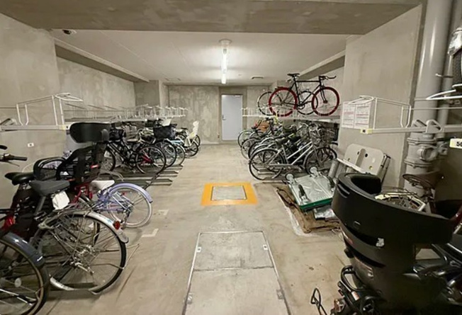 【駐輪場】 | パークハウス大山 | 屋根付きの駐輪場となっていますので、雨の日でも大切な自転車が濡れずに済みます。