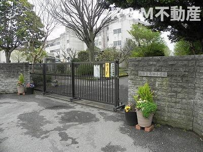 ラヴィアンローズＢの駐車場|駐車場があります