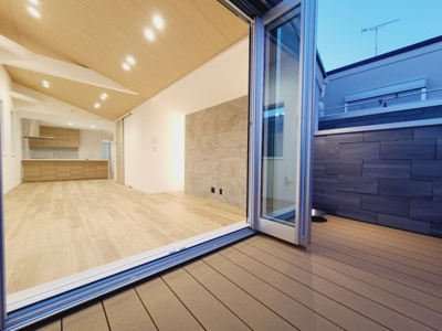 【居間・リビング】 | 【現地内覧会】目黒区上目黒5丁目　新築戸建　19390万円