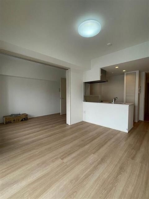 メイクス東向島Ⅱの居間・リビング