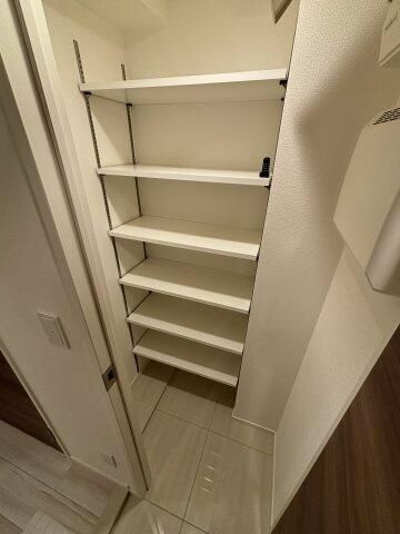 ミリアレジデンス根岸柳通りの玄関