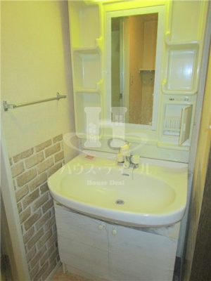 【独立洗面台】 | ラトゥール戸田 | 使いやすい独立洗面台です