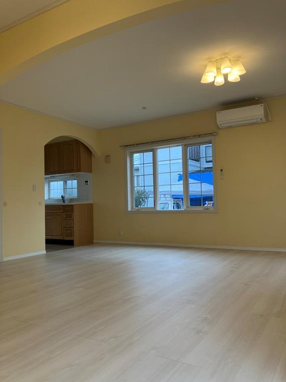 渋沢戸建の居間・リビング