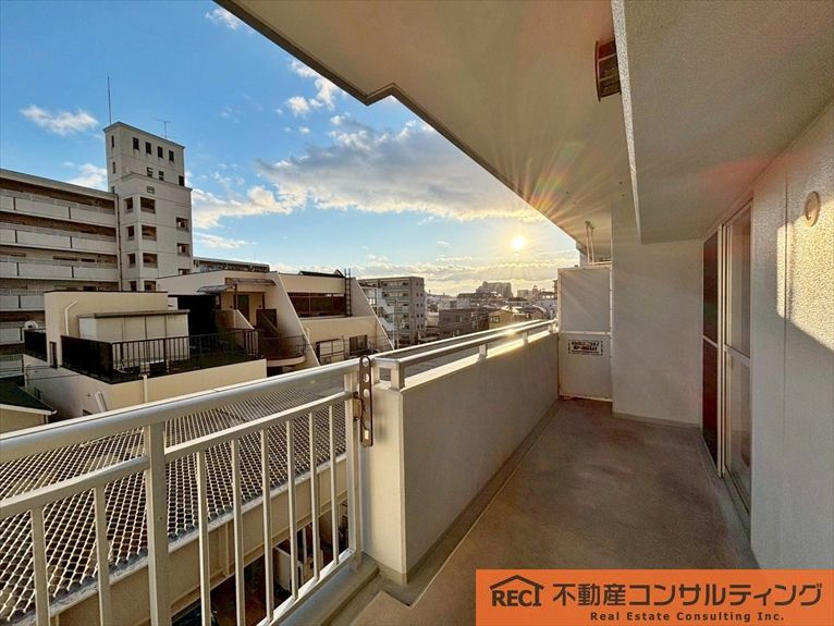 深江駅前ビルの外観