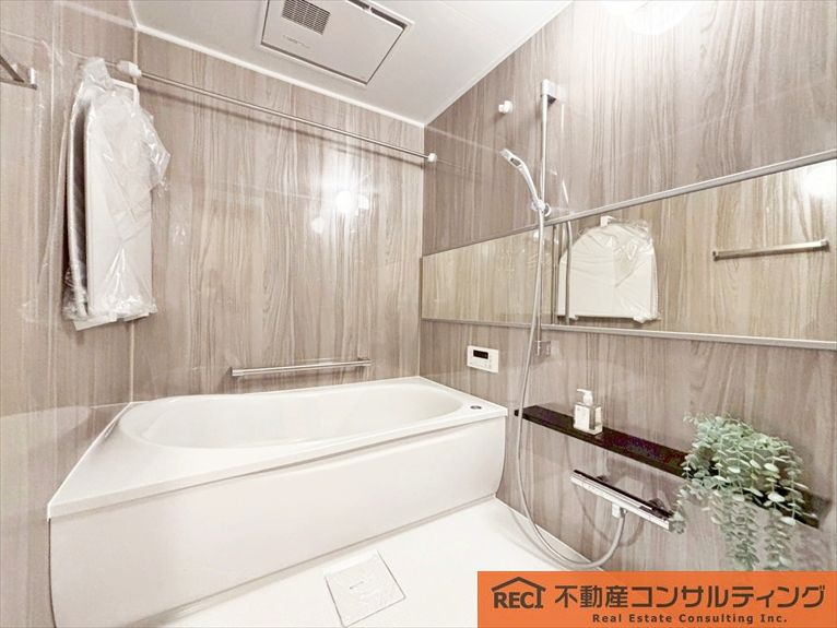 深江駅前ビルの駐車場