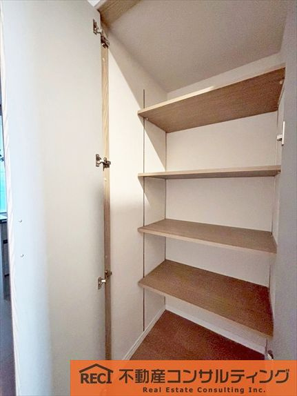 深江駅前ビルの駐車場