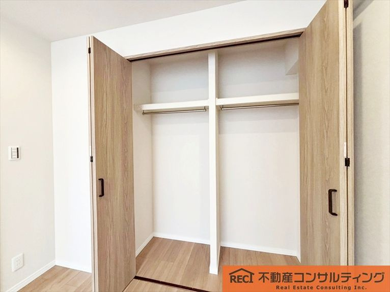 深江駅前ビルの外観