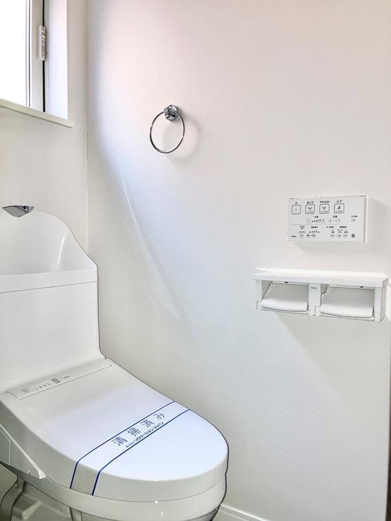 桃井戸建のトイレ