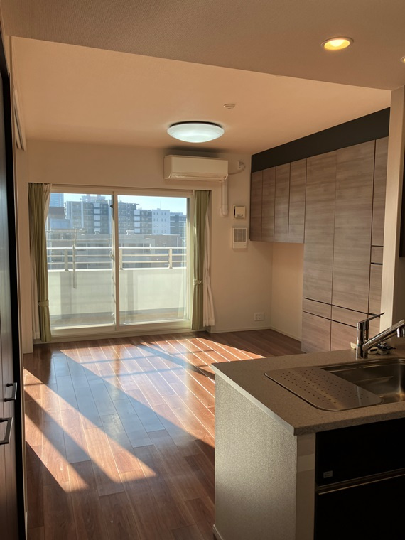 プラウド浦和常盤サンクアージュの居間・リビング