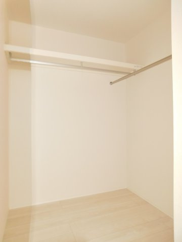 清須市西枇杷島町古城１丁目の新築一戸建の収納|◇ウォークインクローゼット◇　　季節ごとの入れ替え不要！　大きな荷物もまとめて収納できる大容量収納♪