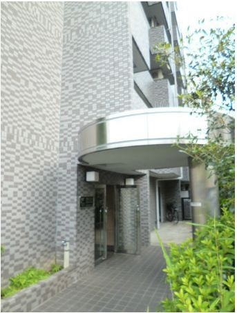 スカイコート文京小石川のエントランス