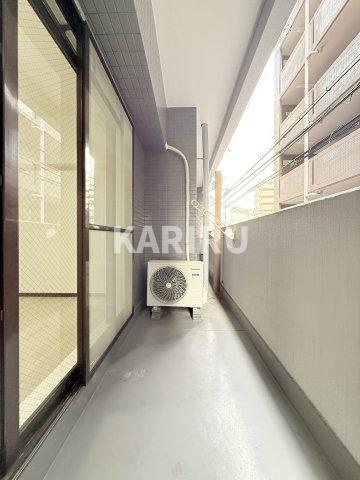 C-WINGのバルコニー