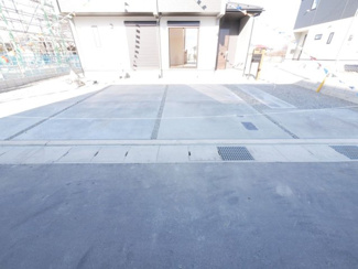 【駐車場】 | 車庫入れの楽な駐車場です。
