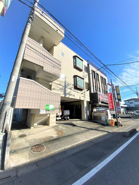 抜井マンションの外観