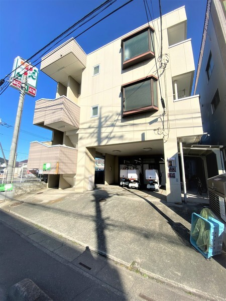 抜井マンションのエントランス