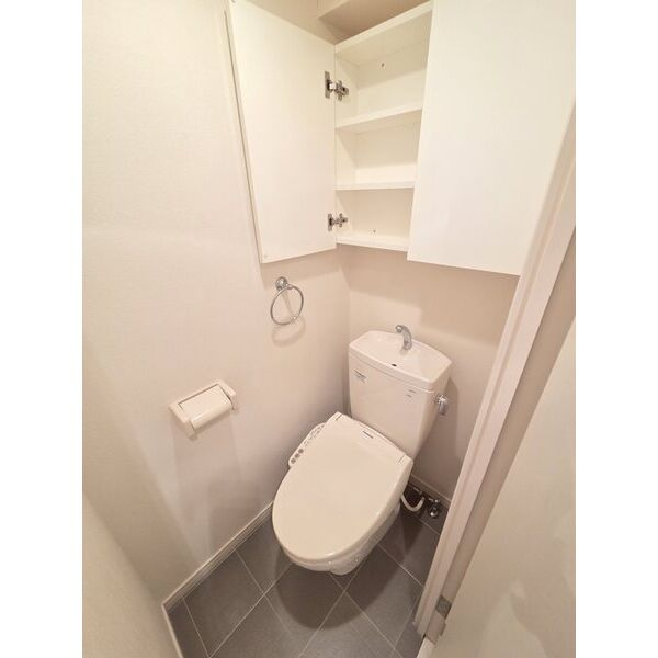 ネオコーポ内田橋　名古屋市賃貸　仲介手数料無料のトイレ