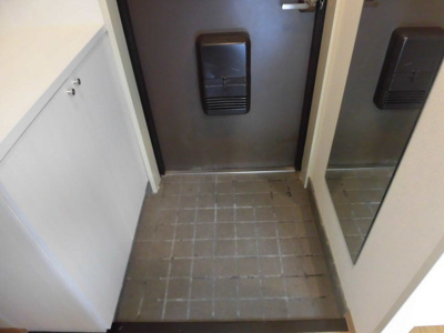 【玄関】 | JMRレジデンス新大阪(旧メロディハイム新大阪) | きれいな玄関です