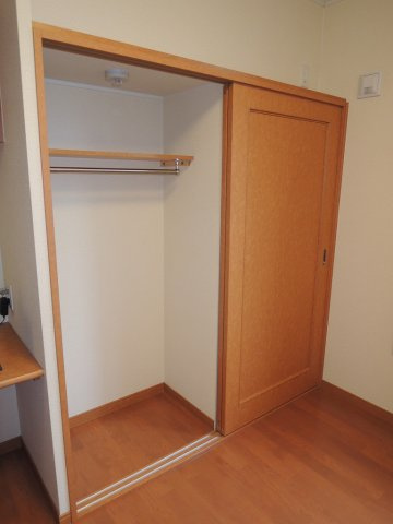 レオパレスフィオーレ月寒の内装