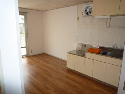 【居間・リビング】 | プレジール三宅D | ※同建物同型反転typeのお部屋