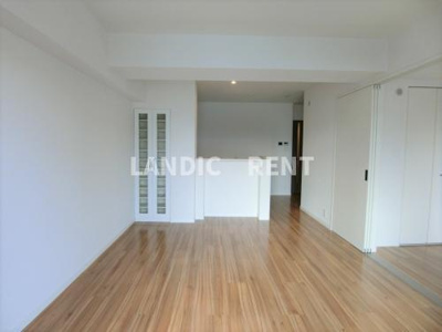 【居間・リビング】 | ウエスト ヴィラ