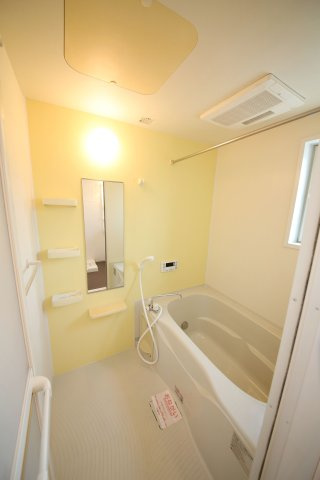 ラフィナートDの浴室