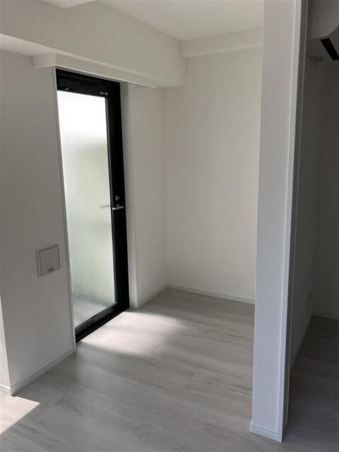 小川町１１６３ビルの居間・リビング