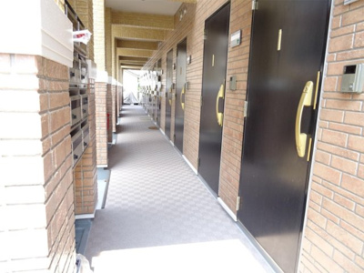 【ロビー】 | ヴィレッジフィールド彩