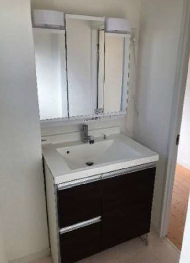 シンワビルの独立洗面台